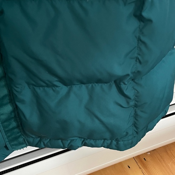 LL Bean Women's Ultrawarm Down Coat "Spruce" / Teal - Picture 4 of 6